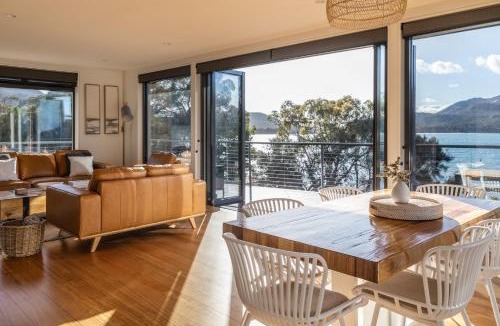 Coles Bay House | The Moorings at Freycinet Coles Bay
