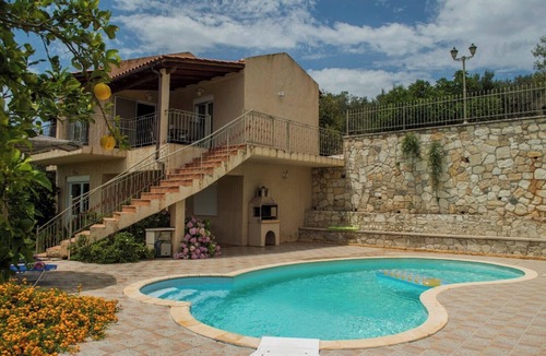 Galatas Villa | The most peacefull and beautiful holiday letting in Chania Crete