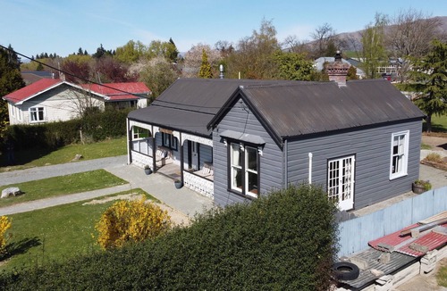 Fairlie House | The Old Forge - an "Heritage" house. A great place to stay in.