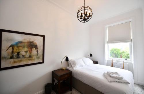 Ayr House | The Old Manse