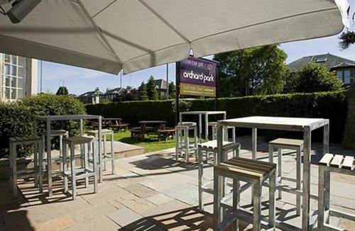 Glasgow Hotel | The Orchard Park Hotel