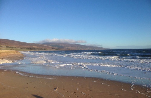 Brora House | The Paddock is by the 12th Tee of Brora GC and 100 yards from the beach