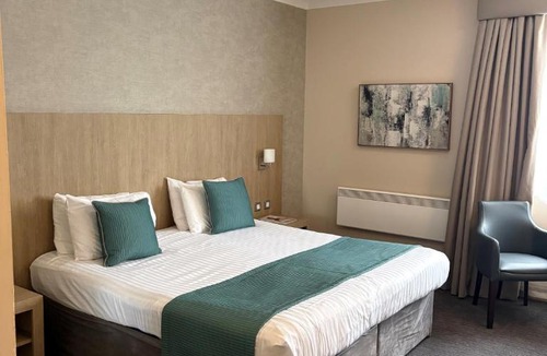 Kilmaurs Hotel | The Park Hotel
