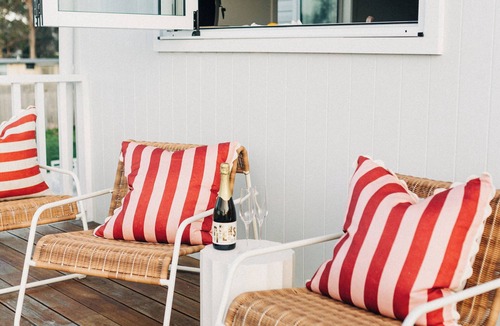 Weymouth House | The peace and tranquility of a small coastal town in amongst a touch of luxury.