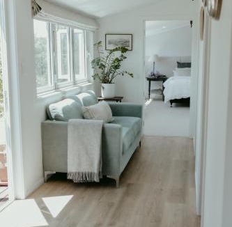 Tasman House | The Pickers Rest