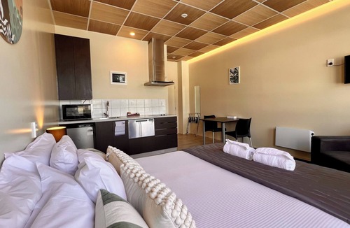 Porirua Hotel | The Post Hotel