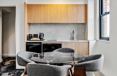 Battery Point Hotel | The Prince Of Wales Hotel
