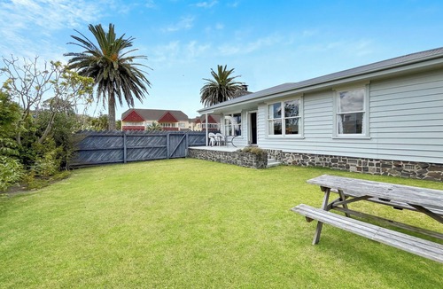 Whitianga House | The Publican's, Whitianga. BEST LOCATION Beach and Town at your doorstep