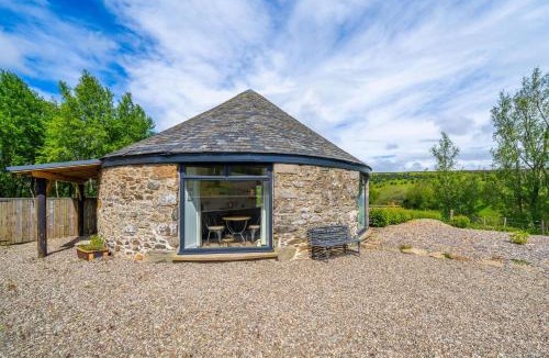 Dunkeld House | The Roundhouse