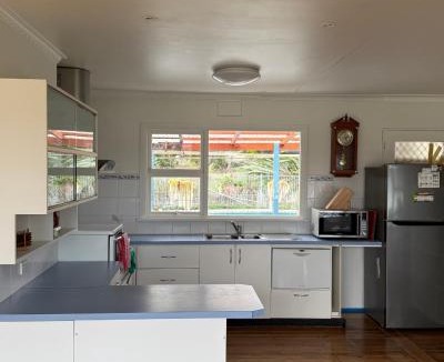 Tinderbox House | The Seaside Escape- Cozy 2BR by the sea