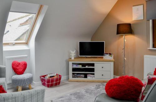 Bathgate House | The Snug