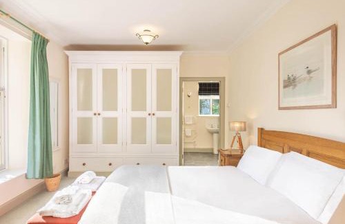 Castle Douglas House | The Stables