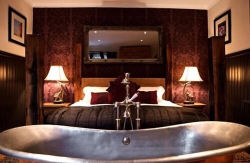 Newbattle Hotel | The Sun Inn