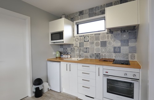 Te Anau Cottage | The Tui Studio - Te Anau Holiday Studio