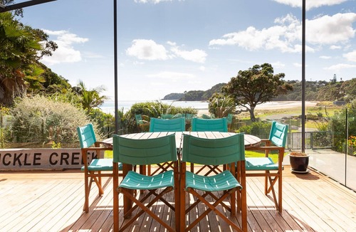 Matapouri House | The Waves at Sandy Bay