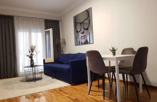 Thessaloniki Apartment | Thessaloniki City Center Vibes Seaside apartment