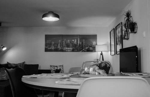 Ampelokipoi-Menemeni Apartment | TheUrbanLoft