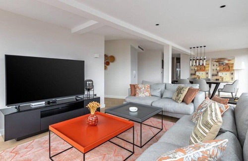 Galata Apartment | This apartment is a 4 bedroom(s), 2.5 bathrooms, located in Beyoğlu, İstanbul.
