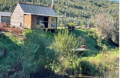 Camena Cabin | This cottage was first built around 1910 and used as a farm cottage.