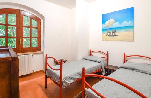 Drapia Apartment | This spacious and well distributed vacation apartment offers you and your family a view of the Tyrrh