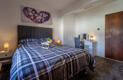 Largs Apartment | Thistle View - Sleeps 4 by the Coast of Largs