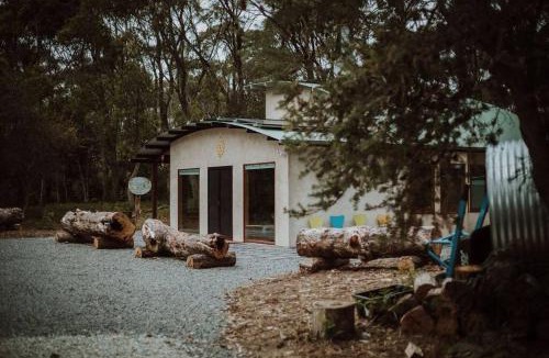 South Bruny House | Three Little Pigs Escape - Main and Cabin - OFF GRID property