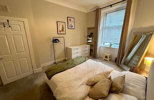 Dumbarton Apartment | Tigh Na Eilidh, near Loch Lomond