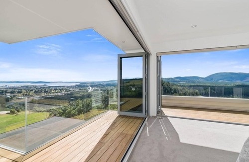 Rotorua House | Tihi Retreat - Rotorua