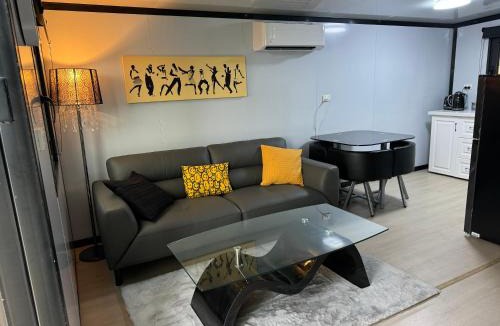 Westmere Apartment | Tiny Container house