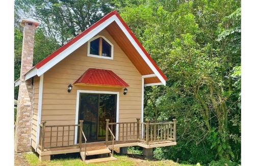 Fraijanes Cabin | Tiny house close to Poas Volcano