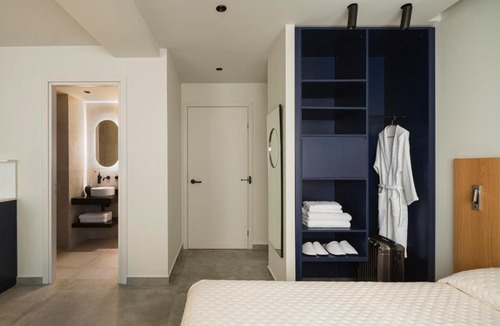 Omonia Apartment | Tipsy Apt 205