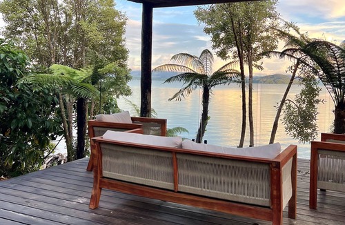 Hamurana Villa | Toka Ridge Lake View Lux Villa 4bd2bth w/HotTub