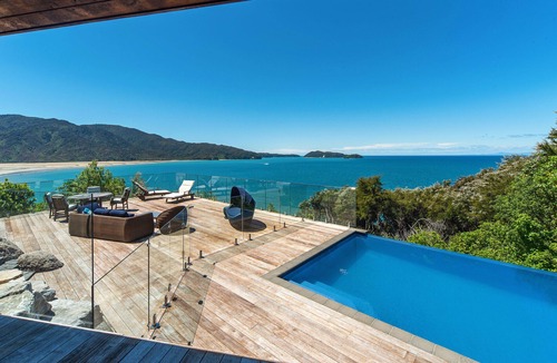 Ngaio Bay House | Tokongawa Retreat - Views, Pools, Serenity!