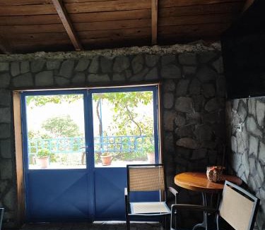 Kleidonia Apartment | Tommy's Guest House