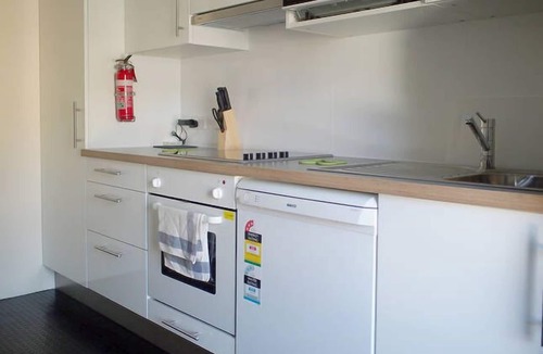South Hobart Apartment | Toogooloowa about Davey 6
