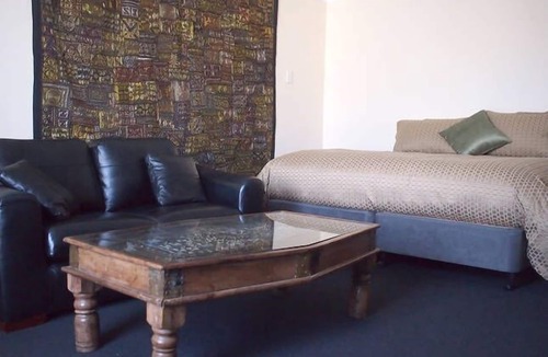 South Hobart Apartment | Toogooloowa about Davey 6