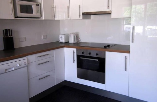 South Hobart Apartment | Toogooloowa to Davey 3