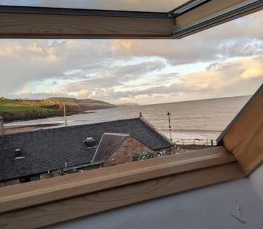 Rosemarkie Apartment | Top Floor Flat Ceol Na Mara (Music of the Sea)