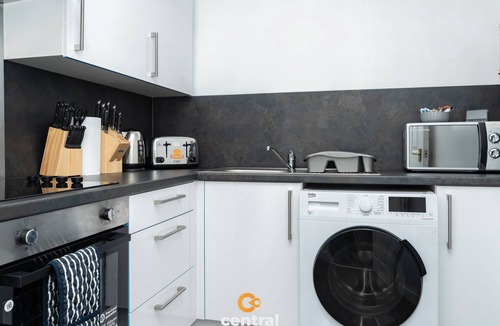 Dundee Apartment | Trades Lane by Central Serviced Apartments