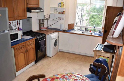 Bruntsfield Apartment | Traditional Apartment oer the Meadows