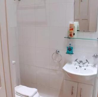 Bruntsfield Apartment | Traditional Apartment oer the Meadows