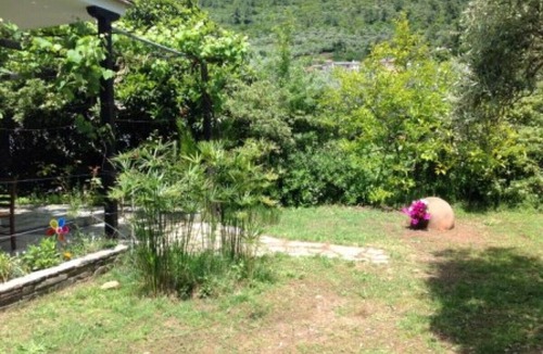 Golden Beach Villa | Traditional Villa with Wifi and Air Conditioning at only 150m from the Beach !
