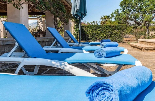 Pollensa Villa | Traditional villa w/lovely garden & resort close