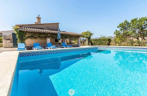 Pollensa Villa | Traditional villa w/lovely garden & resort close
