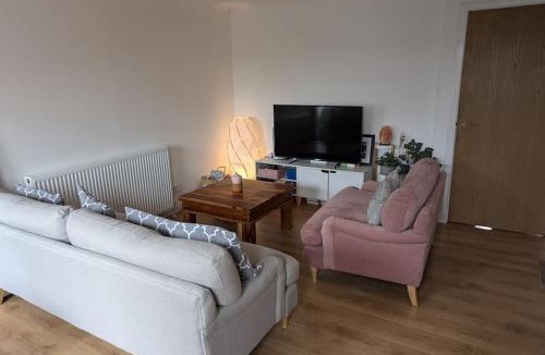 Gilmerton House | Tranquil 3-Bedroom Home in Edinburgh