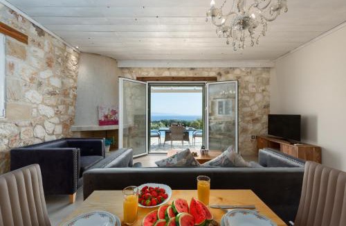 Karavados Villa | Trapezaki Garden Villas