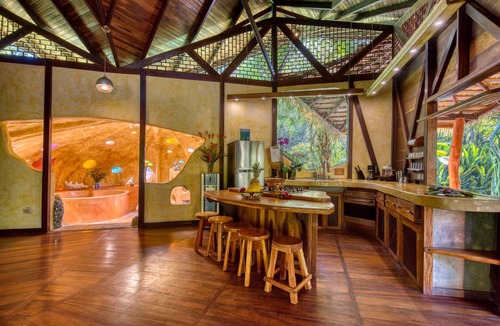 Chiguata Apartment | Tree House Beachfront Lodge