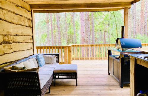 Munlochy Other | Treetops at Wildwoodz Off grid treehouse No electricity