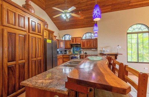 Garza House | Tres Monos | Charming 3-bedroom Getaway Near Garza