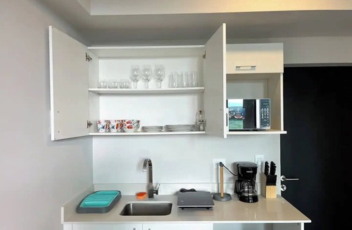 Mata Redonda Apartment | Tropical and Beautiful Apartment in #8th Floor, San Jose CRnn